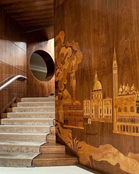 Interior Art Deco, Eltham Palace, Arte Art Deco, Unusual Buildings, Timber Cladding, Art Deco Architecture, Interior Deco, Entrance Hall, Art Deco Interior