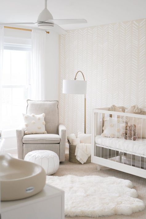 Nursery With Carpet Floor, Cream And White Nursery Ideas, Cream And Gray Nursery, Studio Mcgee Nursery Ideas, White And Tan Nursery, Nursery With Carpet, Cream Nursery Ideas, Nursery White Furniture, Greige Nursery