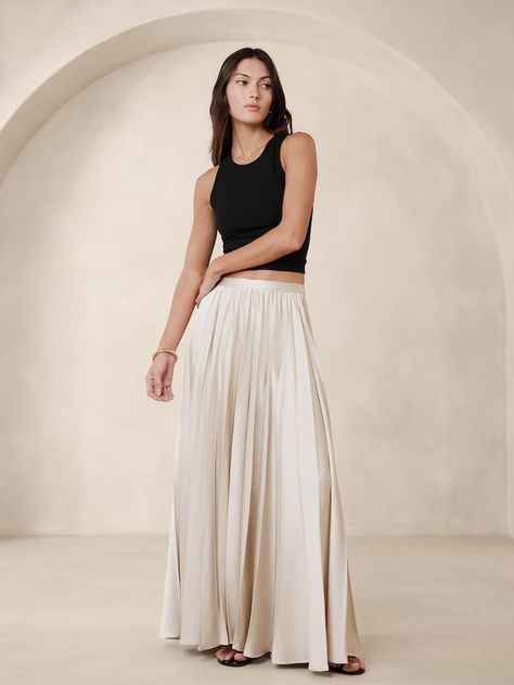 Women's Clothing - Shop New Arrivals | Banana Republic Maxi Skirt Outfits, Pleated Maxi Skirt Outfit, White Maxi Skirt Outfit, Satin Maxi Skirt, Modesty Outfits, Long Maxi Skirt, White Maxi Skirts, Women Short Skirt, Pleated Maxi Skirt