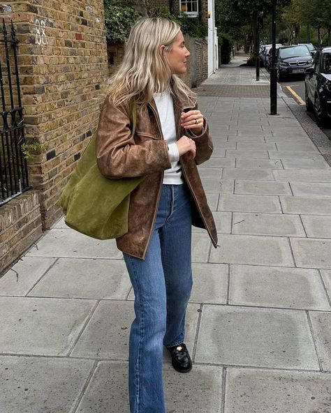 Lucy Williams (@lucywilliams02) • Instagram-foto's en -video's Petite Winter Outfits, Trendy Fall Fashion, Lucy Williams, The Mundane, Cold Outfits, October 25, Fall Fits, Winter Fits, Outfit Inspo Fall