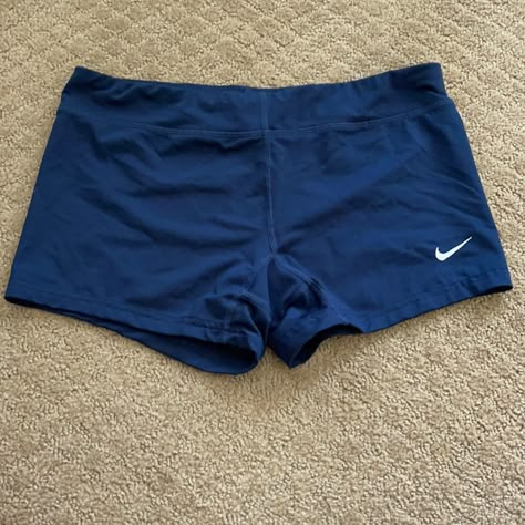 Never Worn! Nike Spandex Shorts Outfit, Athletic Clothes Png, Womens Gym Clothes, Nike Bottoms, 2000s Athletic Wear, Tight Gym Shorts, Blue Nike Athletic Shorts For Gym, Athletic Style, Cute Gym Fits