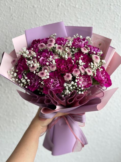 Wax Flowers Bouquet, Mums Flower Bouquet, Flower Arrangements Carnations, Purple And Pink Flower Bouquet, Carnation Bouquet Aesthetic, Flower Bouquet Carnation, Purple Carnation Bouquet, Bouquet With Carnations, Carnation Flower Arrangements