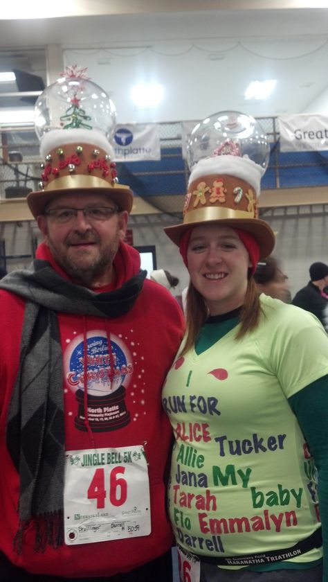 Our snow globe hats we made for the 5K Jingle Bell Run.  We won most creative costume! Funny Christmas Hats Ideas, Holiday Hats Xmas, Christmas Crazy Hat Ideas, Holiday Hats Diy, Crazy Christmas Hat Ideas, Crazy Christmas Hat Diy, Ugly Christmas Hat Ideas, Funny Christmas Hats Diy, Crazy Hats Ideas