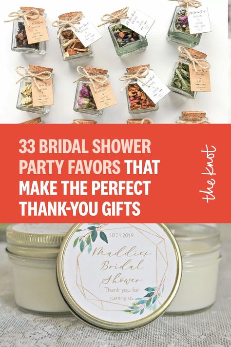 Party Favors In A Jar, Bridal Shower Favor Display Ideas, Couple Shower Party Favors, Wedding Shower Favors For Guests Diy, Creative Bridal Shower Favors, Favors Bridal Shower Ideas, Couples Shower Favor Ideas, Mason Jar Bridal Shower Favors, Couples Wedding Shower Favors