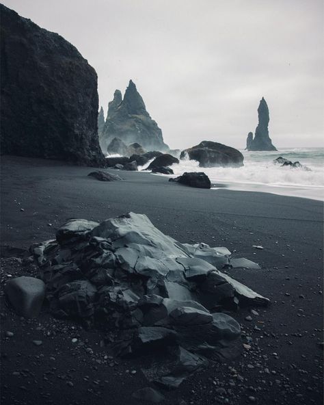 Iceland Photography Landscapes, Iceland Scenery, Iceland Black Sand Beach, Iceland Beach, Icelandic Landscape, Dark Beach, Iceland Landscape, Iceland Photography, Dark Sea