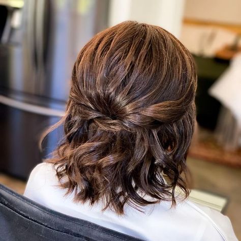 Twist Half Up Half Down Short Hair, Short Curled Half Up Half Down, Grad Hairstyles For Short Hair, Bridesmaid Hairstyles Short Length, Half Up Wedding Hair Short, Up Style For Short Hair, Half Up Do Short Hair, Half Up Half Down Short Wedding Hair, Short Hair Curls Wedding