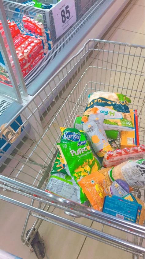 Grocery Shopping Snapchat Story, D'mart Shopping Snap, Grocery Snapchat Story, Diwali Shopping Snap, D Mart Shopping Snap, Shopping Cart Pictures, Snapchat Stories Indian, Shopping Snap, Fake Post