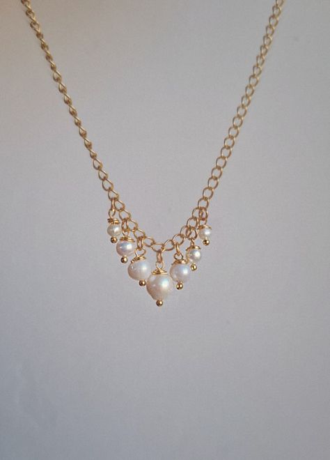 Diy Gold Chain Necklace, Small Pearls Chain, Bead Chain Necklace Ideas, Pearl Chain With Pendant, Diy Chain Necklace, Diamond Necklace Bridal, Chain With Pearls, Gold Necklace Diamond, Chain Necklace Diy