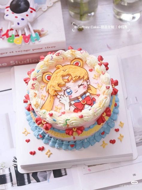 Kawaii Cake Ideas, Nanalan Cake, Anime Cake Design Birthday, Cute Cake Decorating, Anime Desserts, Sailor Moon Cakes, Kawaii Cake, Anime Cake, Kawaii Dessert