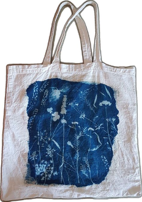 Cyanotype Tote Bag, Cyanotype Art, Sun Printing, Dnd Gifts, Art 2024, Merch Ideas, Summer Marketing, Cute Crafts, Batik