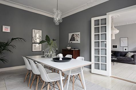 Grey Living Rooms, Minimalist Living Room Decor, White Chairs, Grey Dining Room, Grey Dining, Room Deco, White Modern Kitchen, Dining Room Inspiration, Dining Room Walls