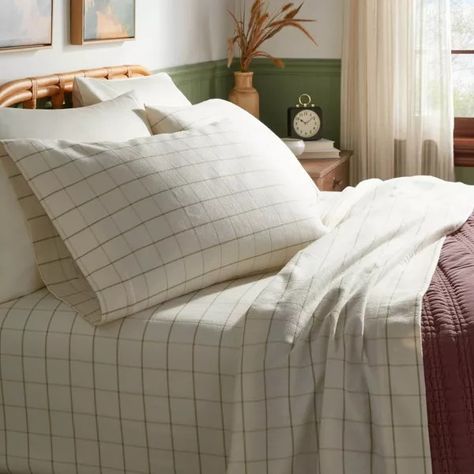 Give your bedroom a cozy update with this Flannel Sheet Set from Threshold™. This coordinated sheet set includes one fitted sheet, one flat sheet and one or two pillowcases. This multi-piece bedding set made from flannel fabric feels soft against your skin and helps you stay comfy as you retire for the night, while the fully elasticized fitted sheet lends a secure fit around the mattress. Threshold Bedding, Flannel Bedding, King Size Sheets, Simply Shabby Chic, Queen Sheets, Twin Sheets, Twin Sheet Sets, King Sheet Sets, Sheet Sets Queen