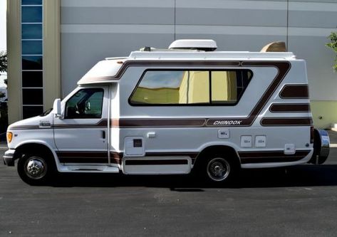 Chinook Camper, Chinook Rv, Rv Vintage, Gmc Vandura, Class B Camper Van, Ultra Lite Travel Trailers, Lite Travel Trailers, R Pod, Rc Vehicles