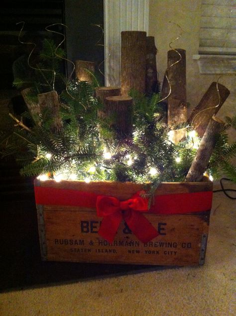 Old Crates Decor, Decorating Crates For Christmas, Diy Christmas Crate Wooden Boxes, Christmas Crate Ideas, Wooden Crate Christmas Decor, Wooden Crate Fireplace Decor, Christmas Crates Ideas Wooden Boxes, Soda Crate Christmas Decor, How To Decorate A Wooden Crate For Christmas