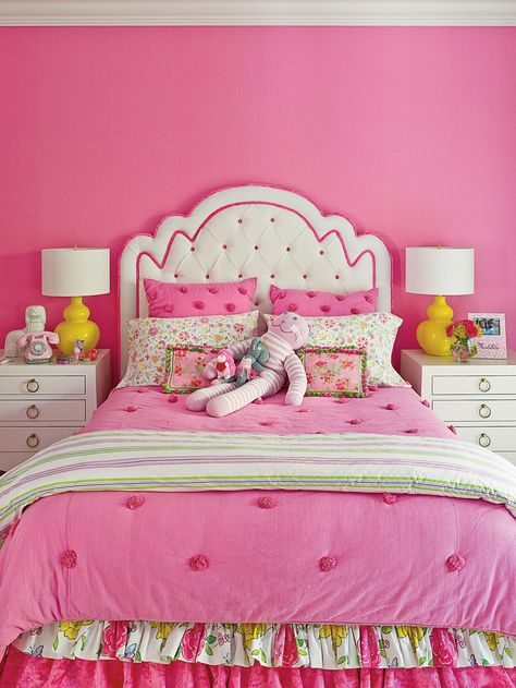 bright-pink-girls-bedroom-small0411_10 Pink Teen Bedrooms, Florida Home Decorating, Hot Pink Bedrooms, Pink Bedroom For Girls, Pink Bedroom Decor, Pink Bedrooms, Coastal Bedrooms, Ideas Hogar, Fun Patterns