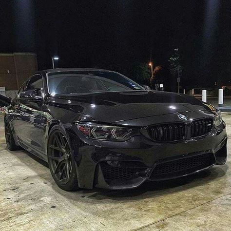 M4 Black, Blacked Out Cars, Black Bmw, F82 M4, Carros Bmw, Bmw Black, Dream Cars Bmw, Bmw Wallpapers, Arte Van Gogh