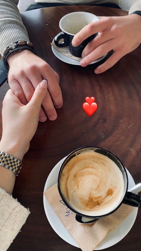 Coffe Couples Morning, Us Photos Couple, Couple Photo Ideas In Cafe, Cafe Couple Pictures, Cafe Pic With Boyfriend, Couple Dating Pictures, Us Couple Aesthetic, Simple Aesthetic Photoshoot, Couple At Coffee Shop Aesthetic