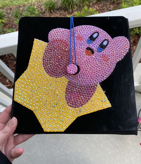 Cap Decoration Ideas, Caps Ideas, Disney Graduation, College Grad Cap Ideas, Grad Cap Decorated, Graduation Cap Decoration Diy, High School Graduation Cap, College Graduation Cap Decoration, Grad Hat