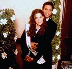 Miss Congeniality - Eric and Gracie (Benjamin Bratt & Sandra Bullock) Miss Congeniality Movie, Sandra Bullock Miss Congeniality, Gracie Hart, Eric Matthews, Benjamin Bratt, Miss Congeniality, Chick Flicks, Hollywood Star, Sandra Bullock