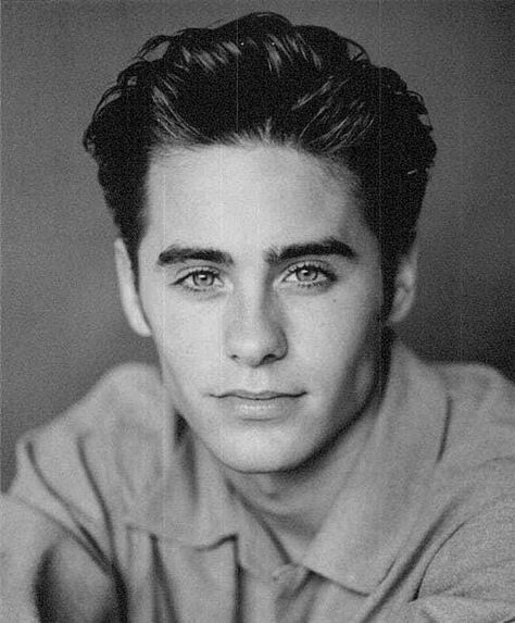 Young Jared Leto Black and Whi... is listed (or ranked) 2 on the list 30 Pictures of Young Jared Leto Young Jared Leto, 90s Boys, Jared Leto Joker, Leto Joker, Jonas Brothers, Jared Leto, White Photo, Leonardo Dicaprio, Shawn Mendes