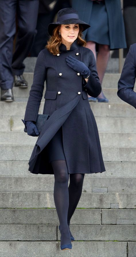 Kate Middleton Style Outfits, Duchesse Kate, Düşes Kate, Looks Kate Middleton, Kate Middleton Outfits, Princess Kate Middleton, Middleton Style, Look Retro, Jackets Winter