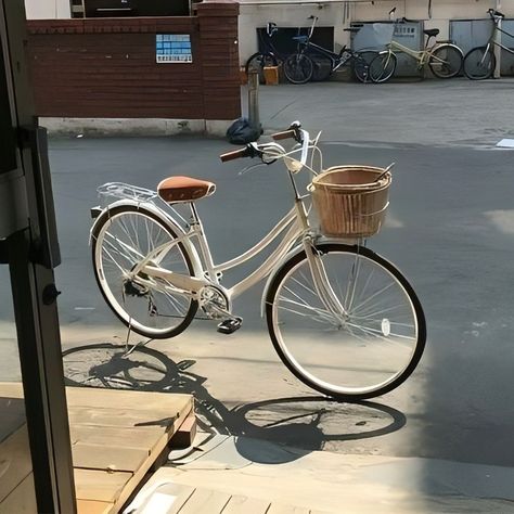 Bicycle Aesthetic, Aesthetic Bike, Bike With Basket, Bike Aesthetic, Vintage Bike, + Core + Aesthetic, Aesthetic Vintage, Vintage Summer, My Vibe