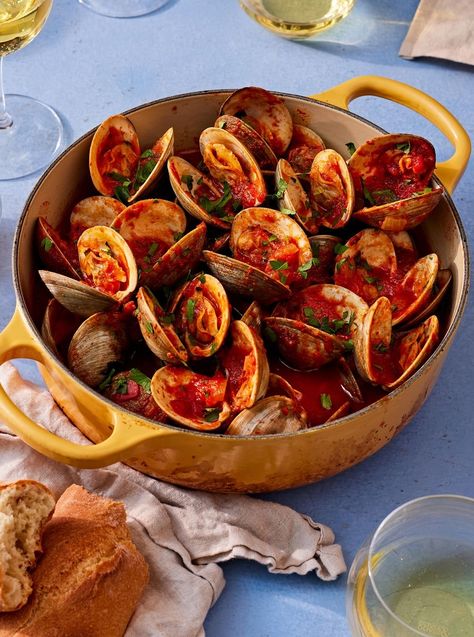 harissa clams - Delish.com Clams Recipe, Pepper Paste, Best Seafood Recipes, Clam Recipes, Fish Salad, Delish Recipes, Veggie Sides, Fish Dishes, Seafood Dishes