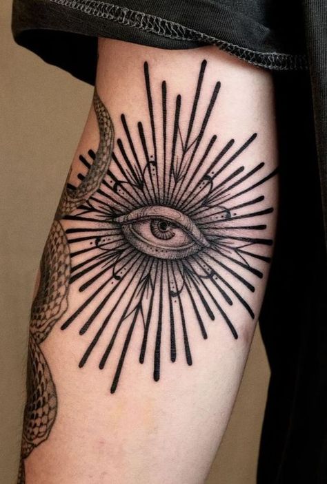 Seeing Eye Tattoo, Trippy Tattoo Ideas, Trippy Tattoo, All Seeing Eye Tattoo, Quality Tattoo, Elbow Tattoos, Neck Tattoos, Texas Roadhouse, Knee Tattoo