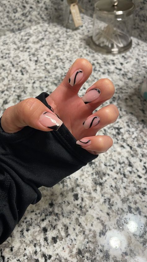 Real Nails Inspiration, Minimalist Nails Dip Powder, Black Minimal Nail Art, Black Nail Designs Wedding, Black Swirl Nails Short, Black And Natural Nail Designs, Clear With Black Design Nails, Clear Black Glitter Nails, Natural Nails Black Design