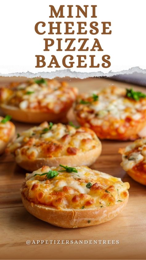 Easy Mini Cheese Pizza Bagels - Appetizers & Entrees Bagel Pizza Oven, Cheesy Bagel Recipe, Recipes With Bagels, Mini Bagel Appetizers, Mini Pizza Bagels, Mini Bagel Pizza, Bagel Bites Recipe, Bagel Pizza Recipe, Bagel Pizza