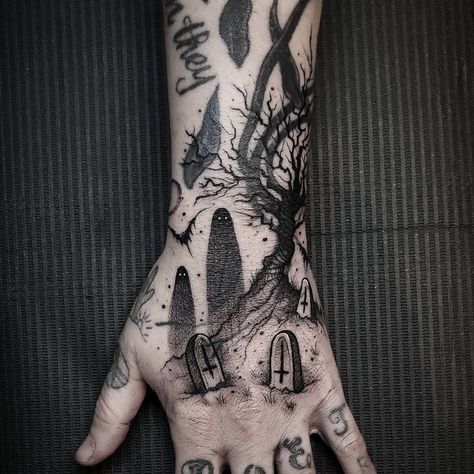 Halloween Hand Tattoos, Fnaf Tattoo, Tattoo Art Ideas, Thanks Friend, Graveyard Tattoo, Symbols Tattoos, Goth Tattoos, Satanic Tattoos, Meaningful Symbols