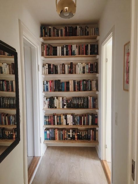 Bookshelf In Hallway, Bookshelves Hallway, Moving In Together Aesthetic, Libreros Aesthetic, Book Library Home, Hallway Bookshelf, Hallway Aesthetic, Home Library Aesthetic, Moving Aesthetic