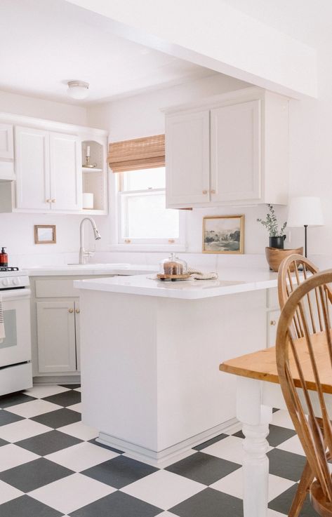 Daily Habits & House Status Farmhouse Checkered Floor, Checkered Floor Kitchen Color Schemes, Checkered Backsplash Kitchen, Checkered Kitchen Floor, Checkered Floor Kitchen, Checkered Kitchen, White Kitchen Cupboards, Checkered Floor, Kitchen Facelift