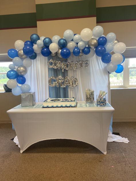 Light Blue And White Graduation Party Ideas, Graduation Party Blue And White, Baby Blue Graduation Party, Graduation Party Ideas Blue And White, Blue Graduation Party Ideas, Light Blue Grad Party, Graduation Party Ideas Blue, Blue And White Grad Party, Blue Graduation Centerpieces