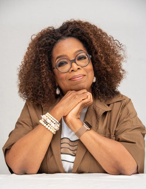 Best Oprah Quotes Oprah Quotes, Oprah Winfrey Quotes, Hair Color For Dark Skin, Russell Simmons, Beautiful Blonde Hair, Cool Blonde Hair, Makeup For Blondes, Blonde Hair Looks, Professional Stylist