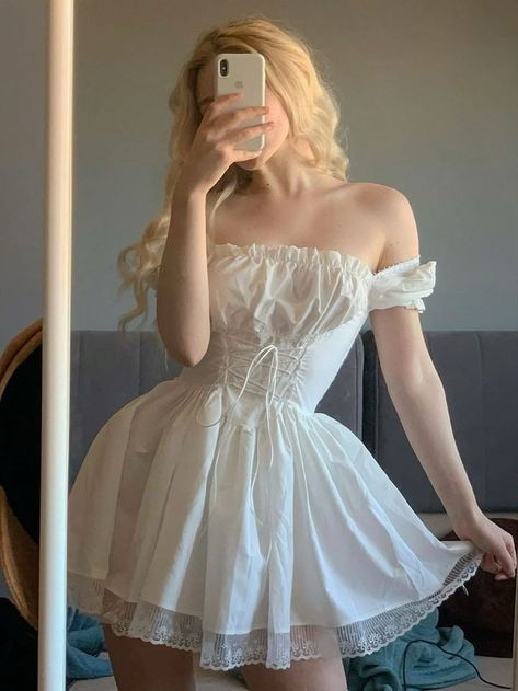 Princess Dress Short, White Dress Aesthetic, Gaun Fashion, Dress Aesthetic, White Short Dress, Fairy Dress, Gorgeous Dresses, Pretty Dresses, Pretty Outfits