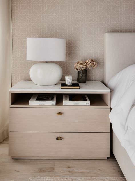 Chest Of Drawers Beside Bed, Bedroom Pedestals Ideas, Bedroom Chest Of Drawers Decor, Side Table Design Bedroom, Chest Of Drawers Decor, Large Bedside Tables, Bedside Table Decor, Interior Design Dubai, Bedside Table Design