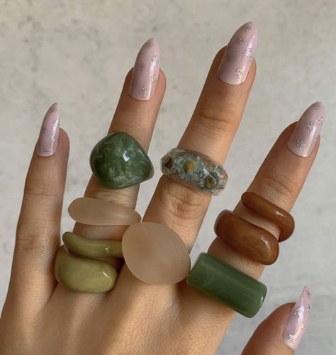 Goldenbar on Instagram: “The ring back 💚 Hurry up! Not for so long! #Goldenbar , for the lovers of Beautiful Things 💕 #Miami best #modern #bohemian #clothing +…” Funky Jewelry Rings, Modern Bohemian Clothing, Body Jewelry Diy, Dope Jewelry Accessories, Earthy Jewelry, Acrylic Ring, Bohemian Clothing, Jewelry Accessories Ideas, Dope Jewelry