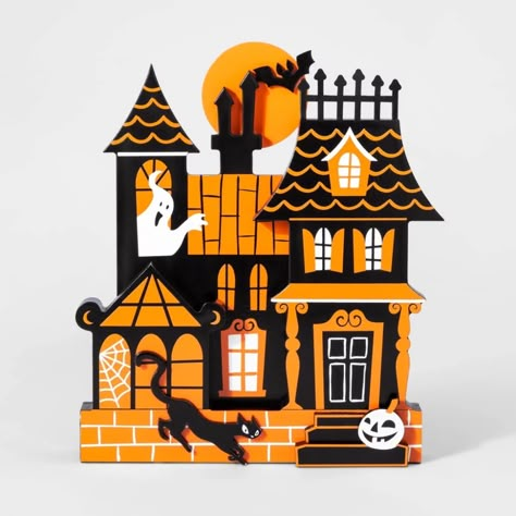 Festive Halloween Decor, Halloween Haunted House Decorations, Target Halloween, Haunted House Halloween, Casa Halloween, Adornos Halloween, Spooky House, Vintage Halloween Decorations, Putz Houses