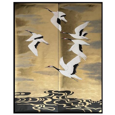 Cranes Wallpaper Hand Painted Wallpaper on Antiqued Gold Metallic Panel | See more antique and modern Paintings and Screens at https://www.1stdibs.com/furniture/asian-art-furniture/paintings-screens Cranes Wallpaper, Chinoiserie Paintings, Gournay Wallpaper, De Gournay Wallpaper, Painted Wallpaper, Chinese Wallpaper, Hand Painted Wallpaper, Silk Wallpaper, Chinoiserie Wallpaper