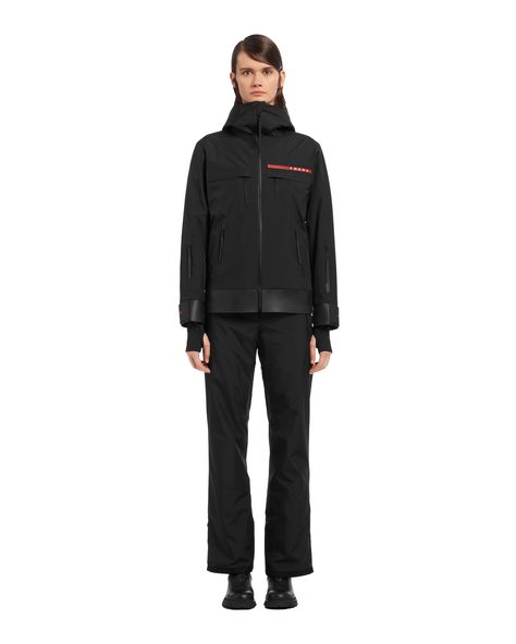 Visit the PRADA official store, discover now LR-HX004 GORE-TEX nylon fabric ski jacket and buy online at the official PRADA e-store. Women Ski Outfit, Cute Ski Outfits, Ski Suits For Women, 2016 Ready To Wear, Ski Outfit For Women, Mountain Wear, Apres Ski Outfits, Outfit Designer, Prada Jacket