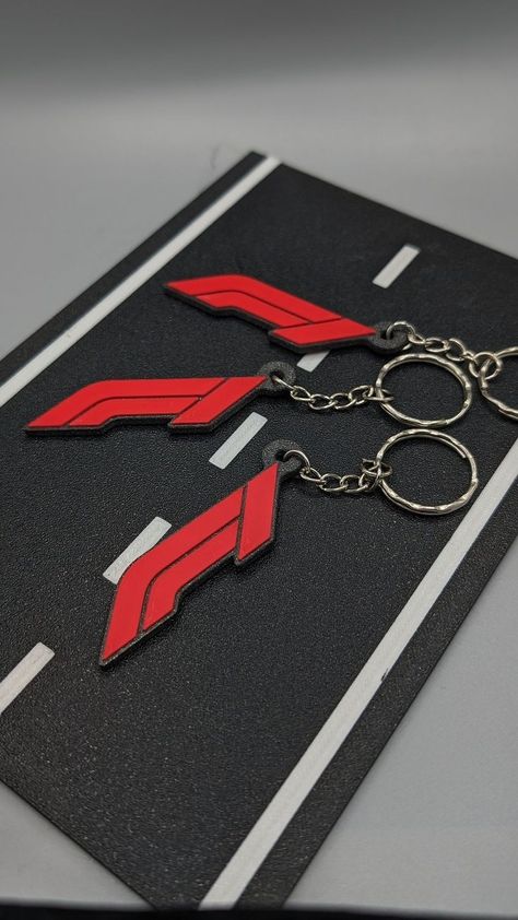 F1 Keychain, Car Shaped Cake, Formula 1 Art, Formula 1 Merchandise, Custom Team Shirts, F1 Merch, Race Day Outfits, Jdm Stickers, 3d Print Ideas