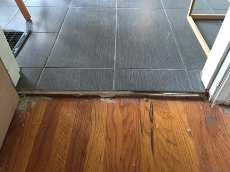 flooring - How do I transition from a wood floor to tile that has a 1-1/4" height difference? - Home Improvement Stack Exchange Tile To Wood Floor Transition, Wood Floor Transition, Tile To Wood Transition, Floor Transition Strip, Floor Transition, Wood Floor Installation, Transition Flooring, Entryway Tile, Transition Strips