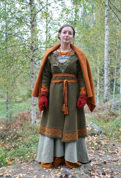 Historical Viking Clothing, Viking Clothing Women, Viking Costumes, Vikings Art, Norse Clothing, Costume Viking, Historical Viking, Kawaii Clothes Goth, Viking Garb