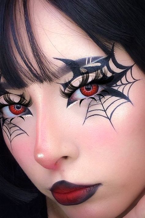 Goth Eyeliner, Maquillage Goth, Goth Eye Makeup, Eyeliner Ideas, Punk Makeup, Makeup Drawing, Cute Eye Makeup, Graphic Makeup, Swag Makeup