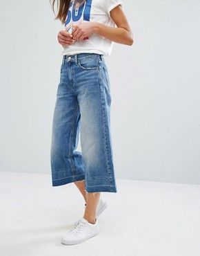 Flowy Jeans, Cropped Jeans Outfit, Culottes Outfit, Culotte Style, Wide Leg Jeans Outfit, Denim Culottes, Pants Denim, Zipper Pants, Jeans Rock