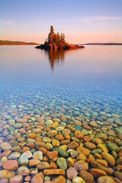 20 incredible facts about the mighty Lake Superior – Cottage Life Sunset Island, Island Lake, Moon Moon, Lake Superior, Colored Pencil, Places Around The World, Vacation Destinations, Belize, Vacation Spots