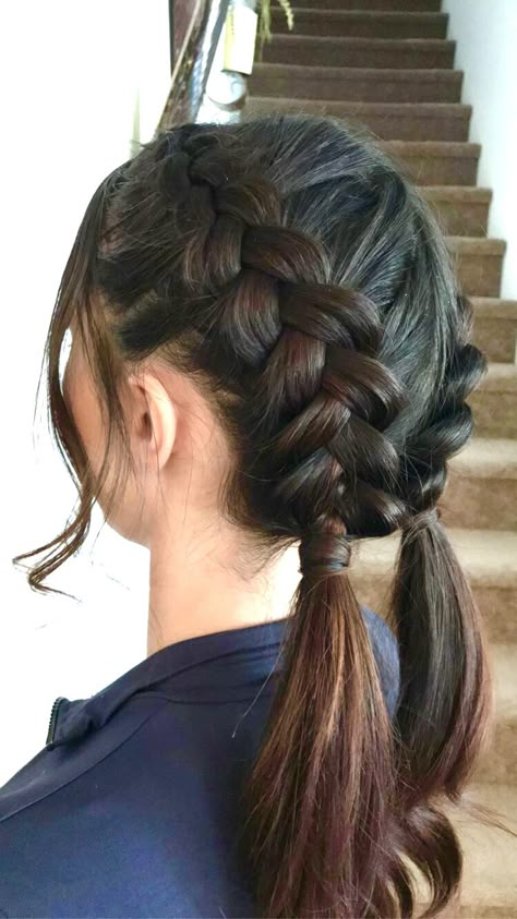 Two Braid Hairstyles, Dutch Braid Hairstyles, Hairdos For Short Hair, Peinados Fáciles Para Cabello Corto, Hair Up Styles, Hair Stylist Life, Short Hair Styles Easy, Easy Hairstyles For Long Hair, Braids For Short Hair