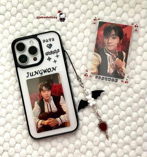 Kpop Photocards Phone Case, Photo Card Phone Case, Photo Ideas Iphone, Clear Phone Case Design, Kpop Phone Cases, Diy Phone Case Design, Creative Iphone Case, Decoden Phone Case, Case Ideas