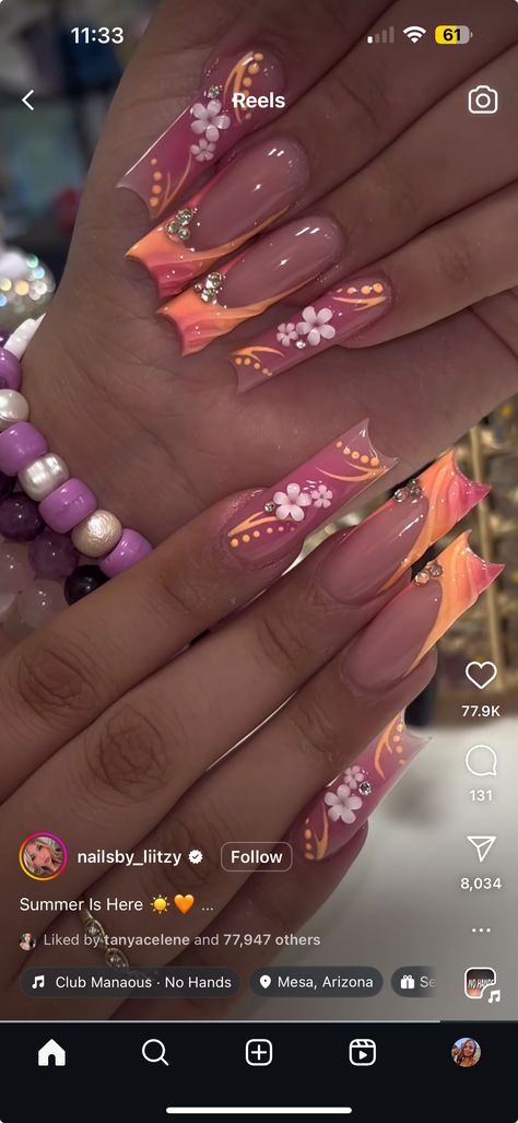 Hawaiian Themed Acrylic Nails, Hawaii Flower Acrylic Nails, Puerto Rico Nails Ideas, Island Inspired Nails, Hawaiian Acrylic Nails Art Designs, Nails For Tropical Vacation, Moana Inspired Nails, Island Theme Acrylic Nails, Island Nails Designs